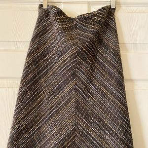 Tweed-like A-line skirt